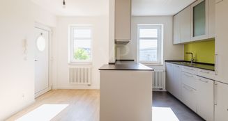 von_poll_real_estate_property_25092015_image_2