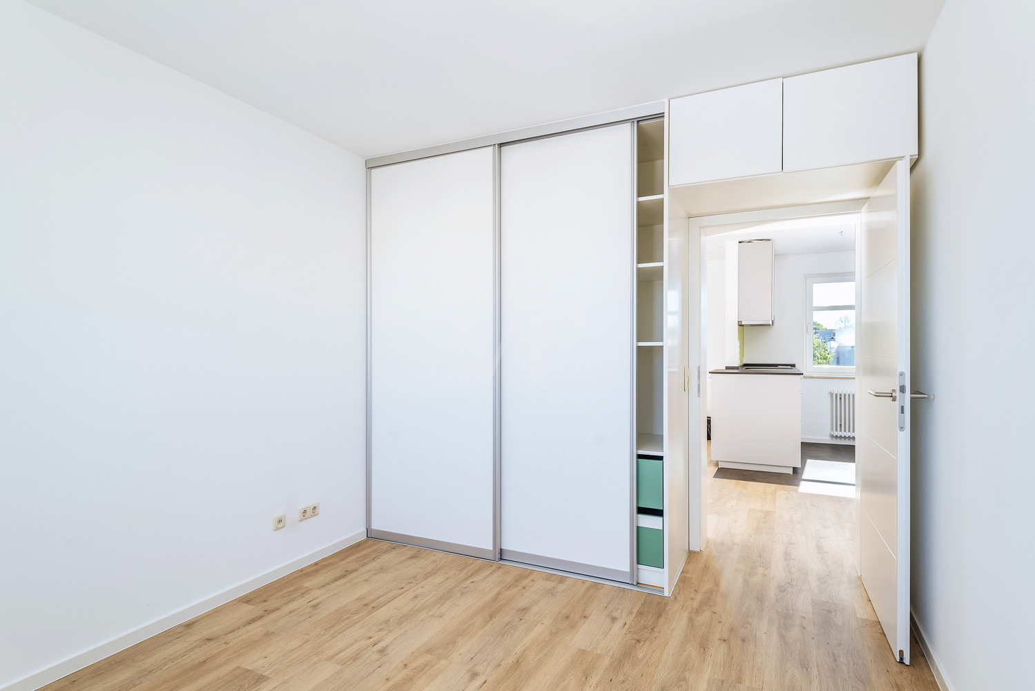 ...mit Einbauschrank