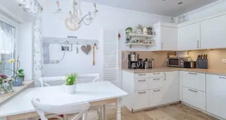 von_poll_real_estate_property_25092030_image_5