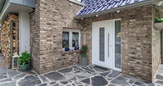 von_poll_real_estate_property_25092030_image_2