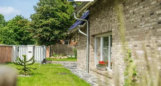 von_poll_real_estate_property_25092030_image_0