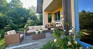 von_poll_real_estate_property_25092010P_image_11
