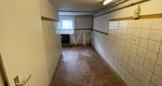 von_poll_real_estate_property_25092021P_image_14