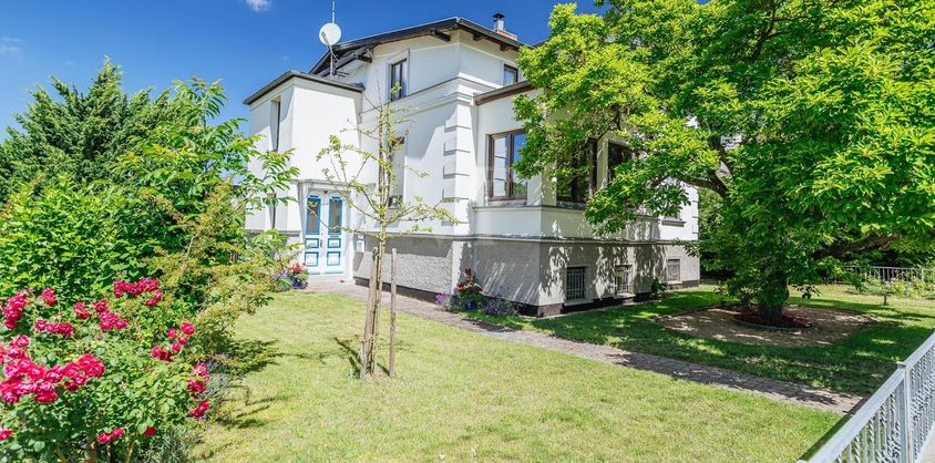 von Poll Immobilien GmbH