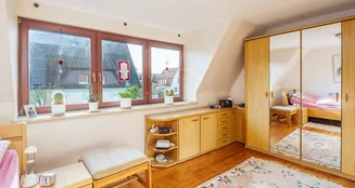 von_poll_real_estate_property_25092050_image_9