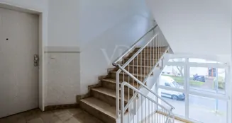 von_poll_real_estate_property_25092005P_image_5