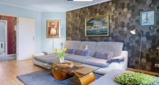 von_poll_real_estate_property_25092005P_image_0