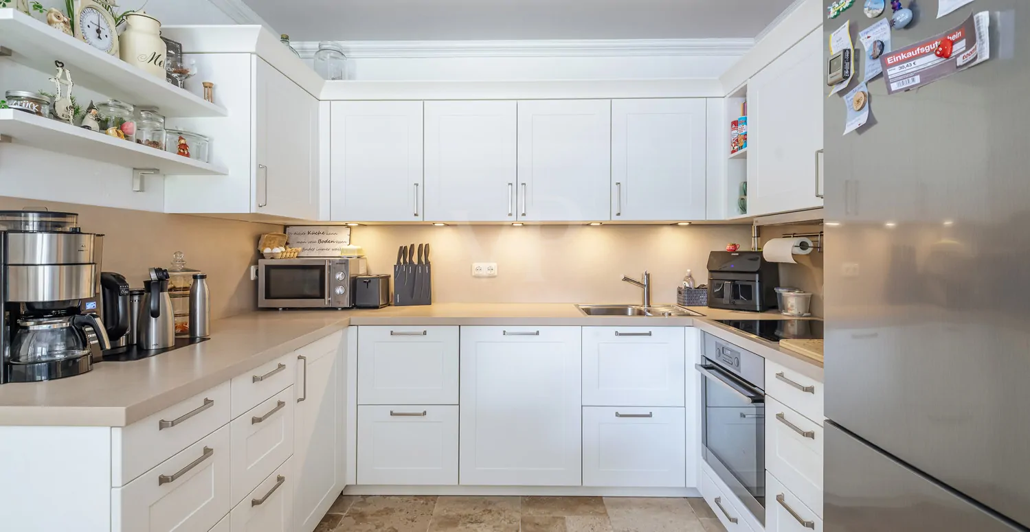 hochwertige Einbauküche