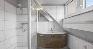 von_poll_real_estate_property_25092005A_image_5