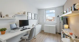 von_poll_real_estate_property_25092051X_image_3