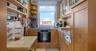 von_poll_real_estate_property_25092051X_image_5