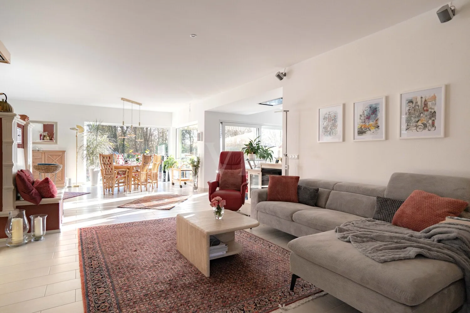 Wohn- und Essbereich