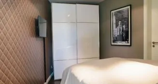 von_poll_real_estate_property_26092007_image_5