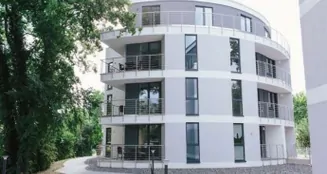 von_poll_real_estate_property_26092007_image_9