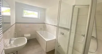 von_poll_real_estate_property_26092001_image_8