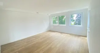 von_poll_real_estate_property_26092001_image_11