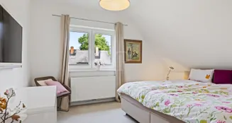 von_poll_real_estate_property_26092009_image_10