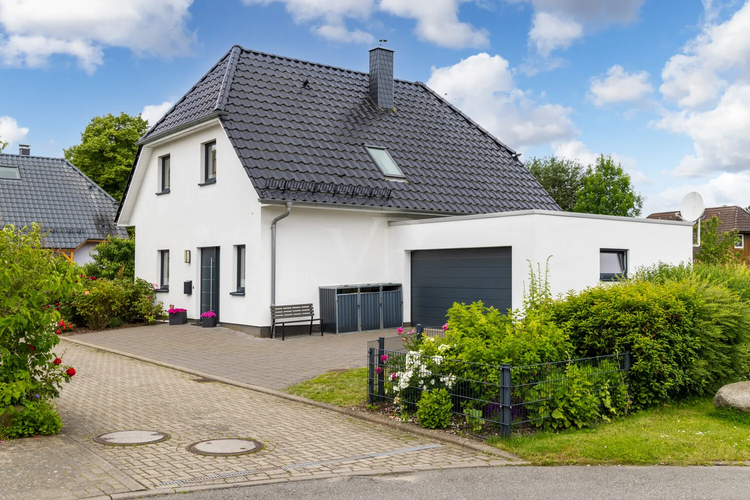 Straßenansicht