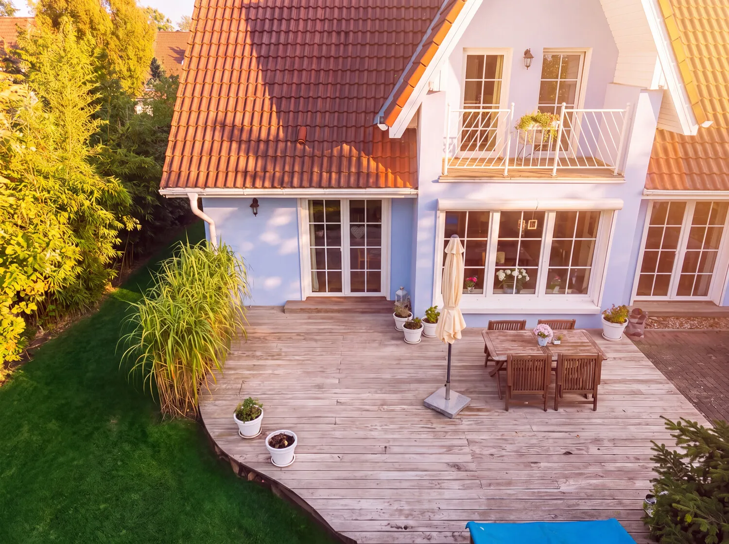 Ansicht vom Grundstück