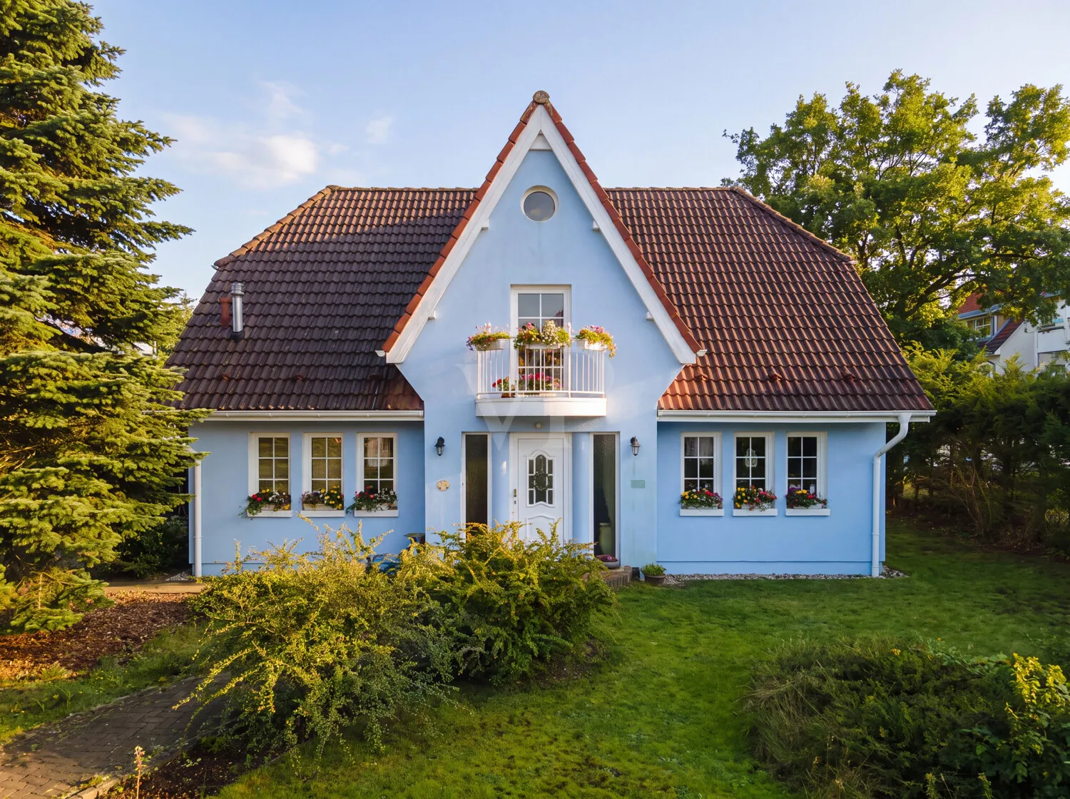 Vorgarten und Eingangsbereich