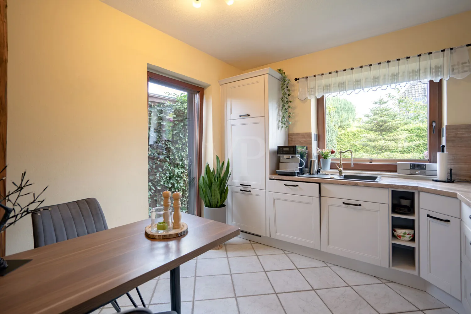 Küche mit EBK