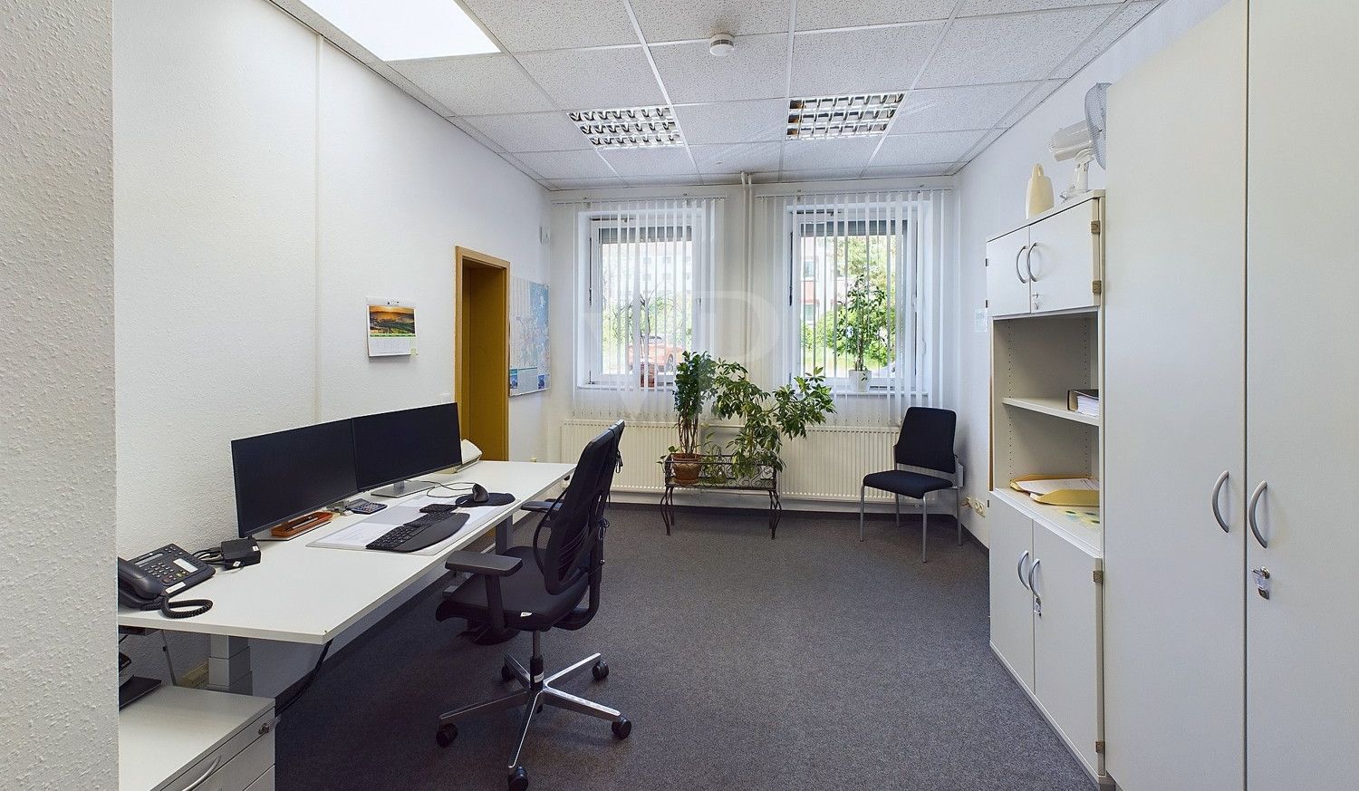 Büro Erdgeschoss (Durchgangszimmer)