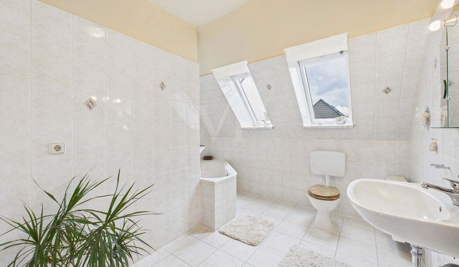 Familienbad mit Badewanne