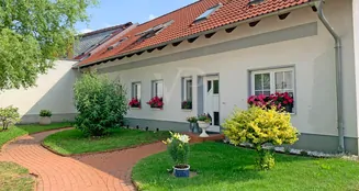 von_poll_real_estate_property_25206024-KD_image_1