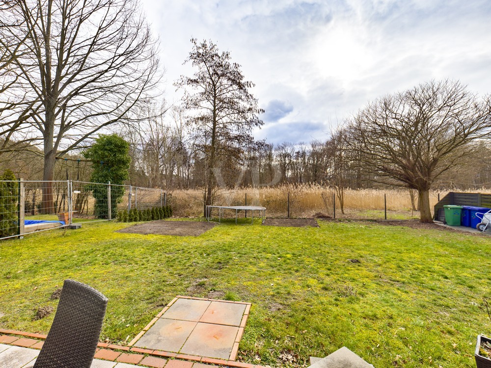 Weitblick aus dem Garten
