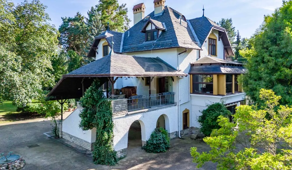 Villa aus der Vogelperspektive