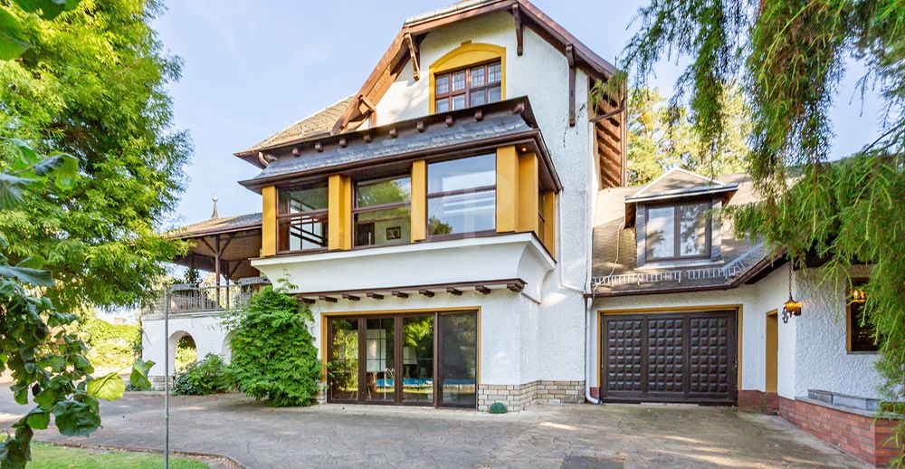 Villa Westansicht