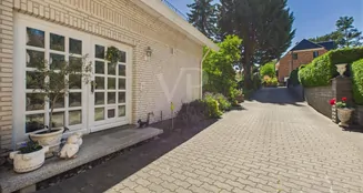 von_poll_real_estate_property_25206058_image_4