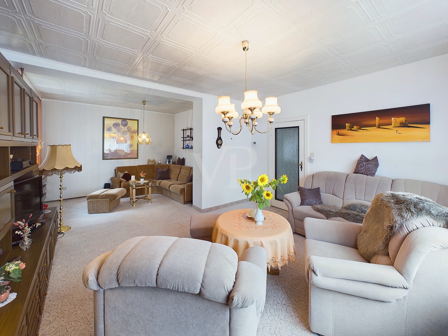 Offenes, helles Wohnzimmer