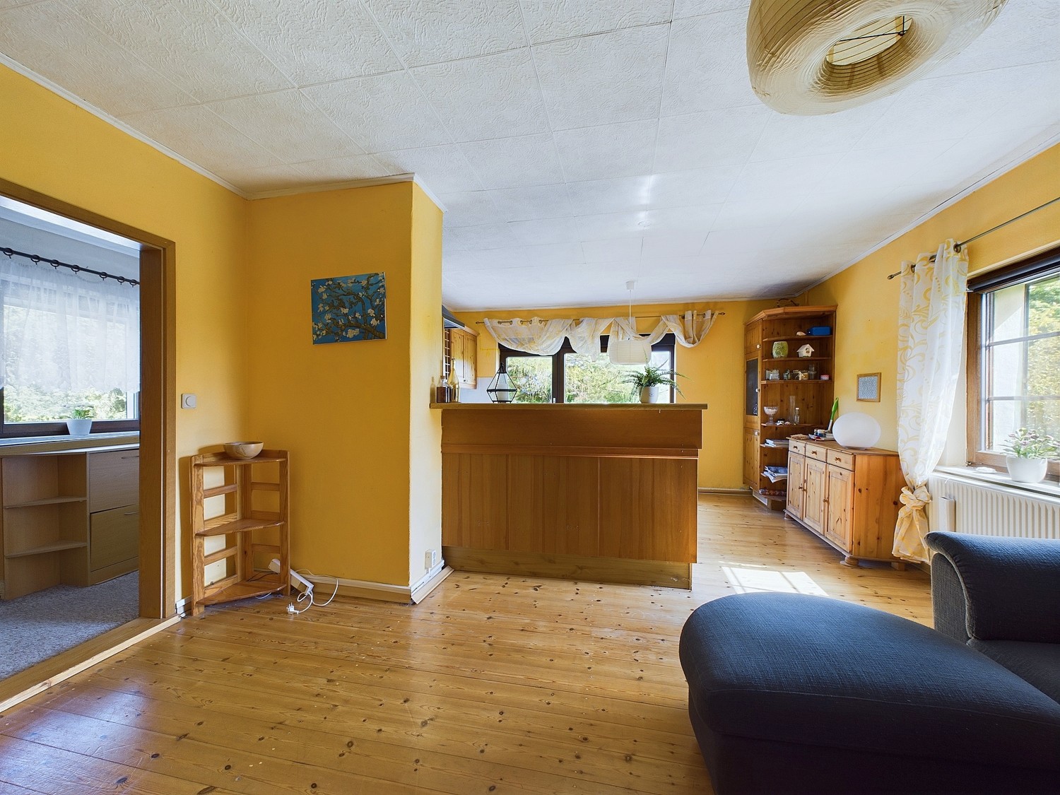 Wohnzimmer mit Blick in die Küche Obergeschoss