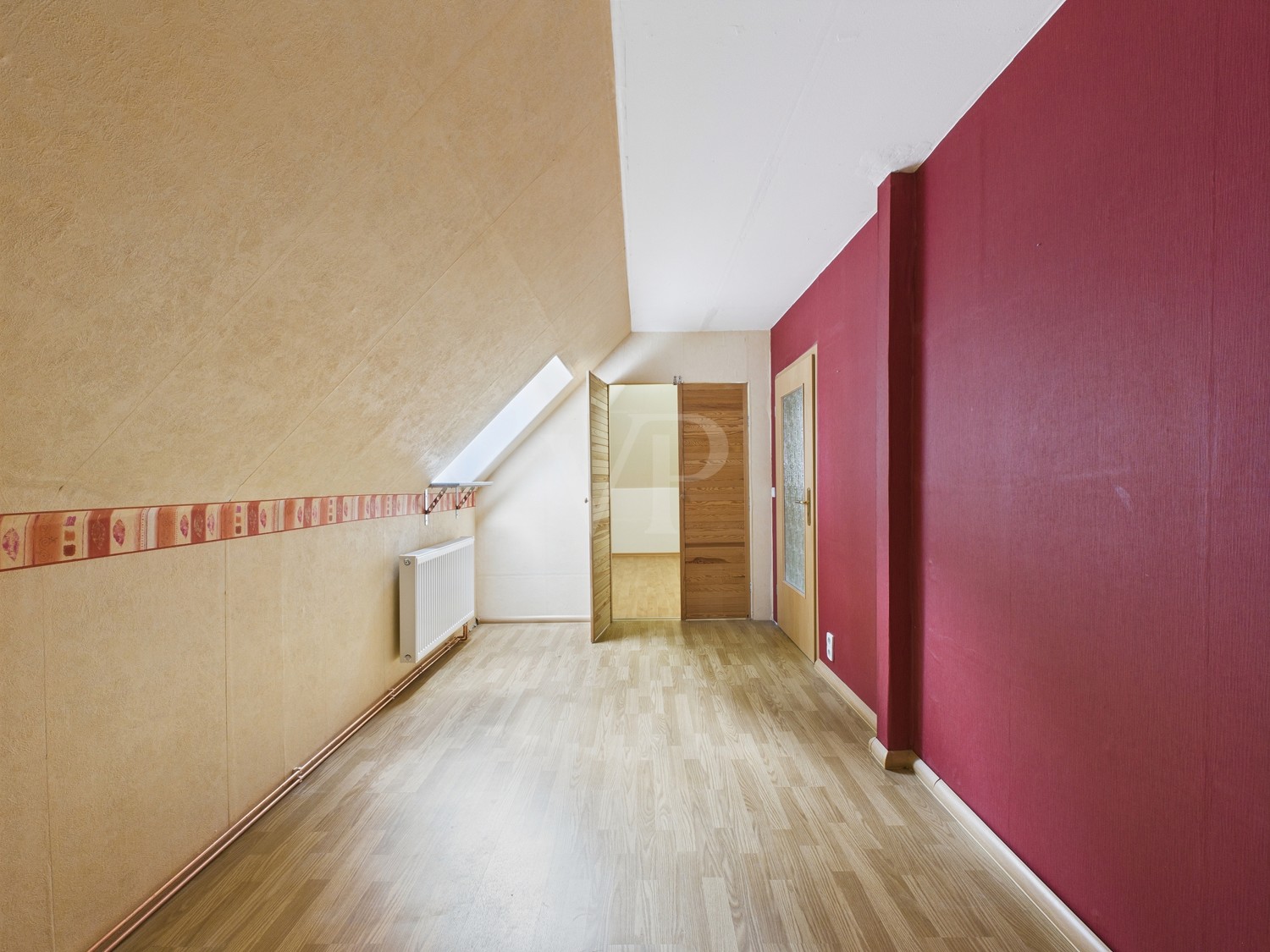 Zimmer 2 mit Ankleide im OG