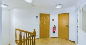von_poll_real_estate_property_24206023-WOH_image_8