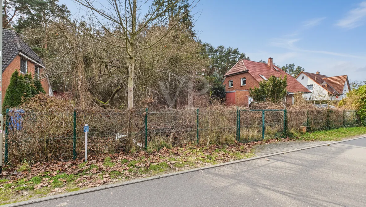 seitliche Grundstücksansicht