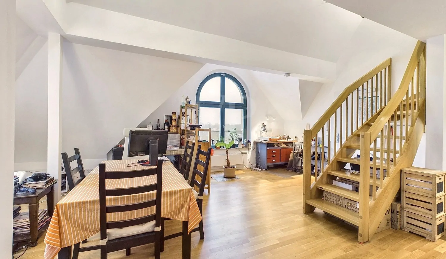 Offener Wohn- und Essbereich