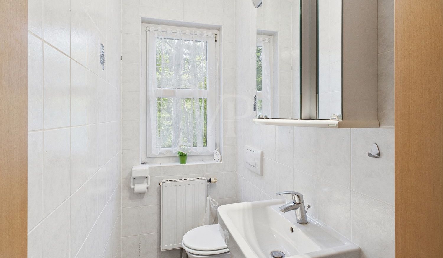 WC mit Fenster im Obergeschoss