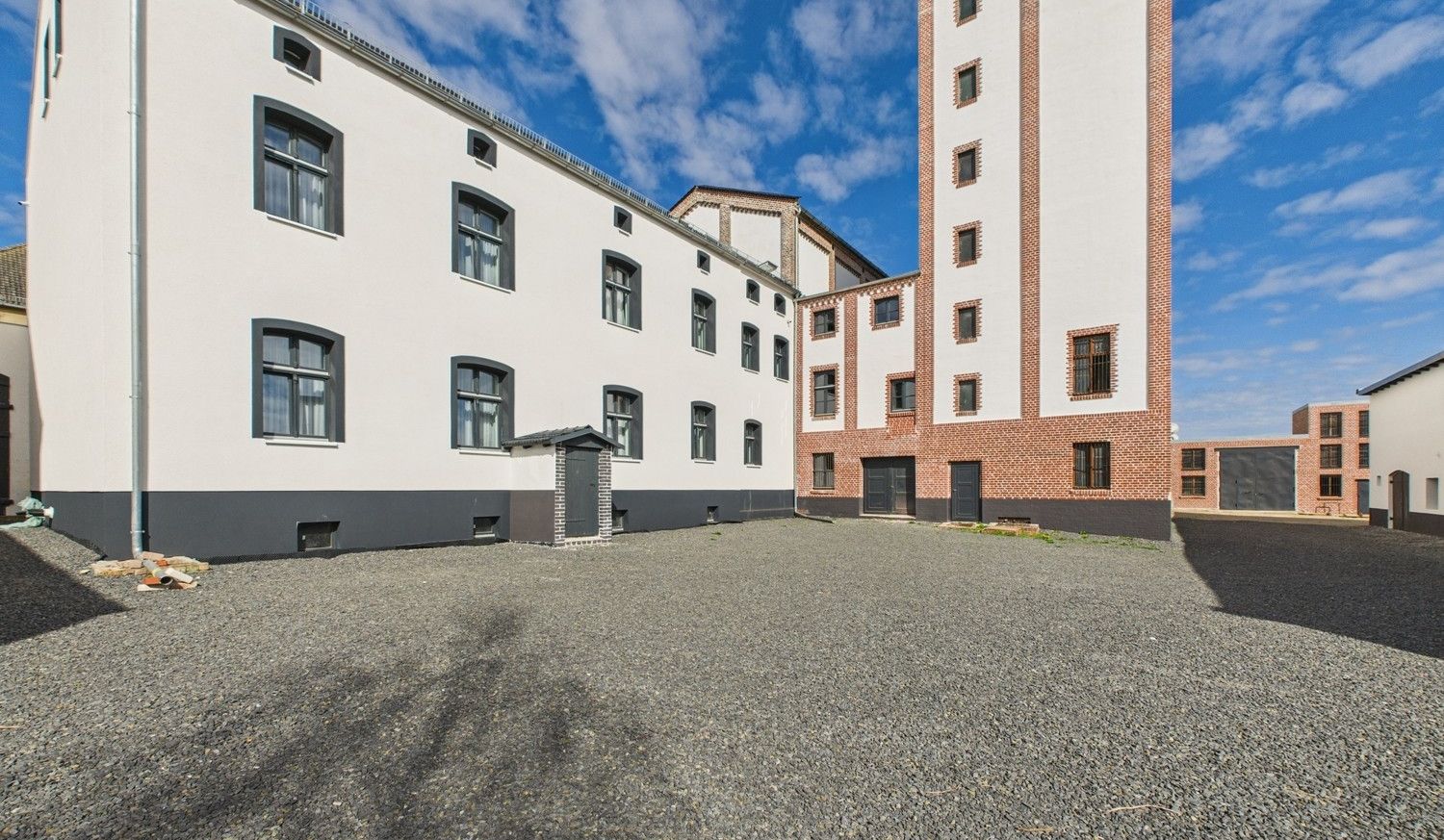 Hinterhof mit Kaffeehaus in Planung