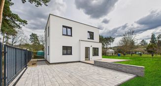 von_poll_real_estate_property_25206032_image_0