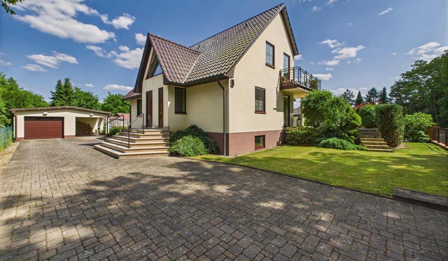 Ansicht Einfahrt
