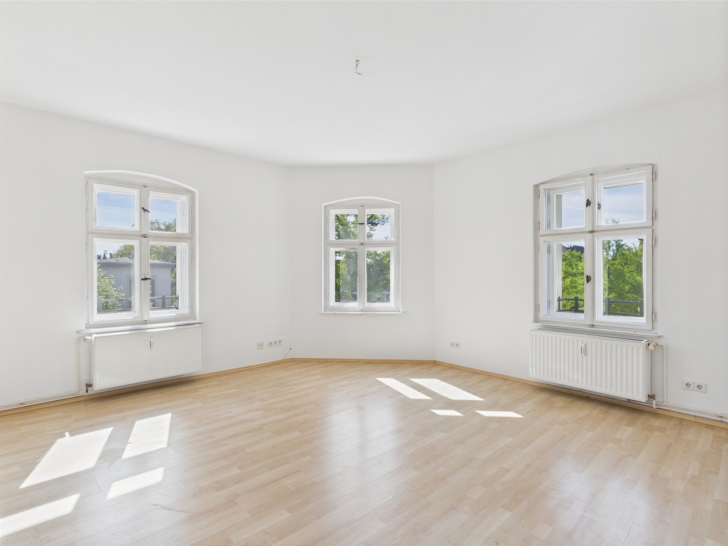 Sonniges Wohnzimmer - Zimmer 1