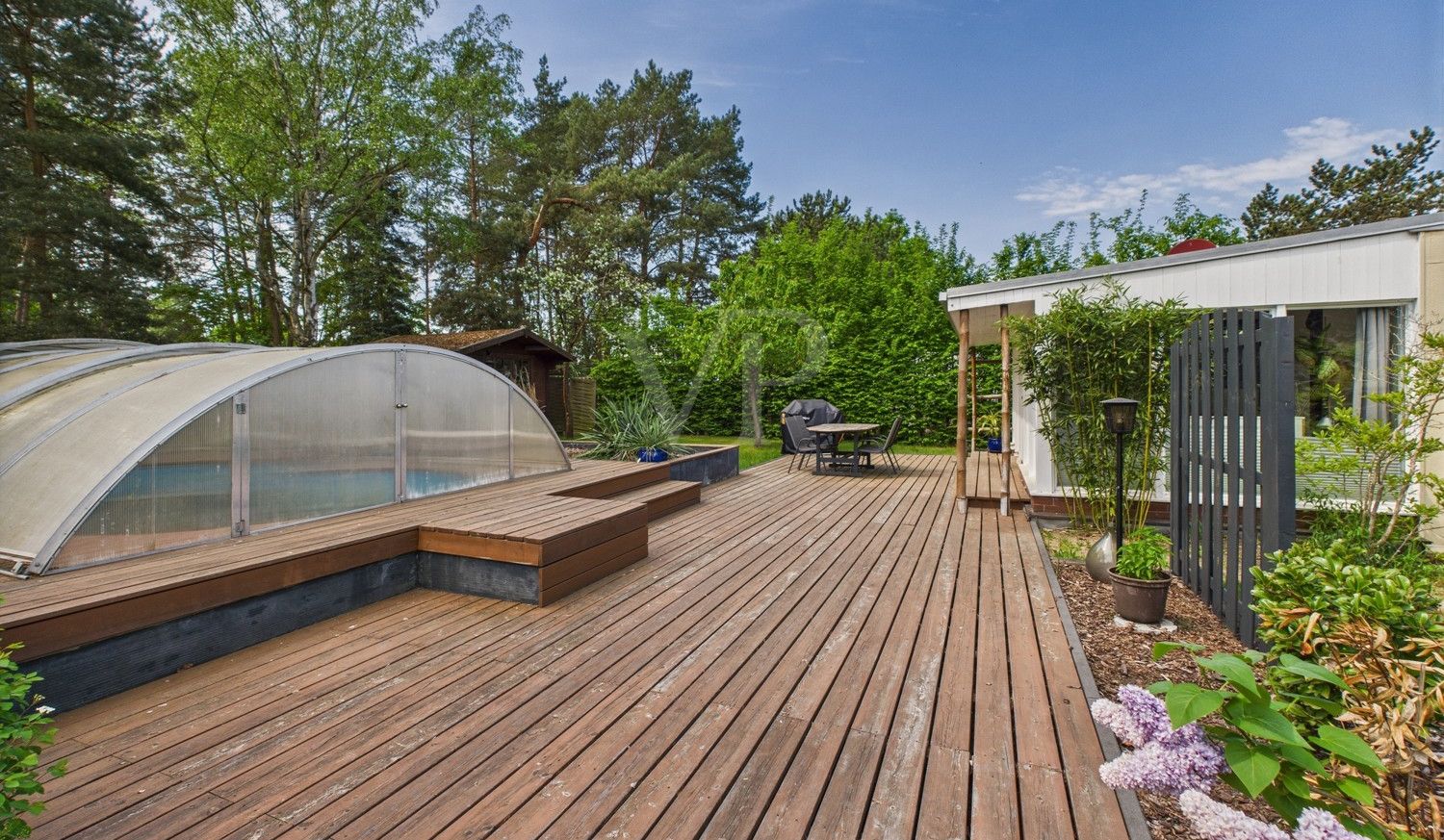Pool & Terrasse