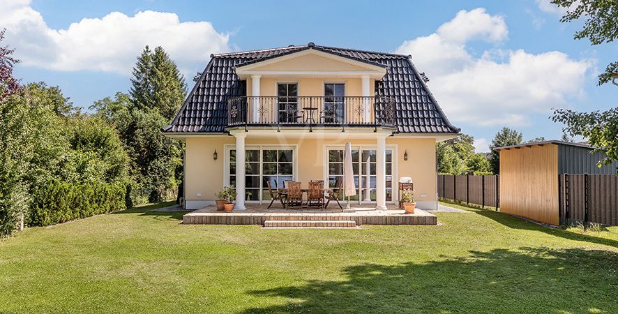 Villa zur Seeseite