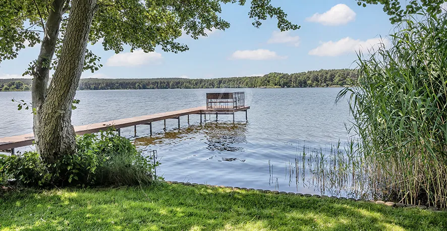 Steganlage mit Badeplattform