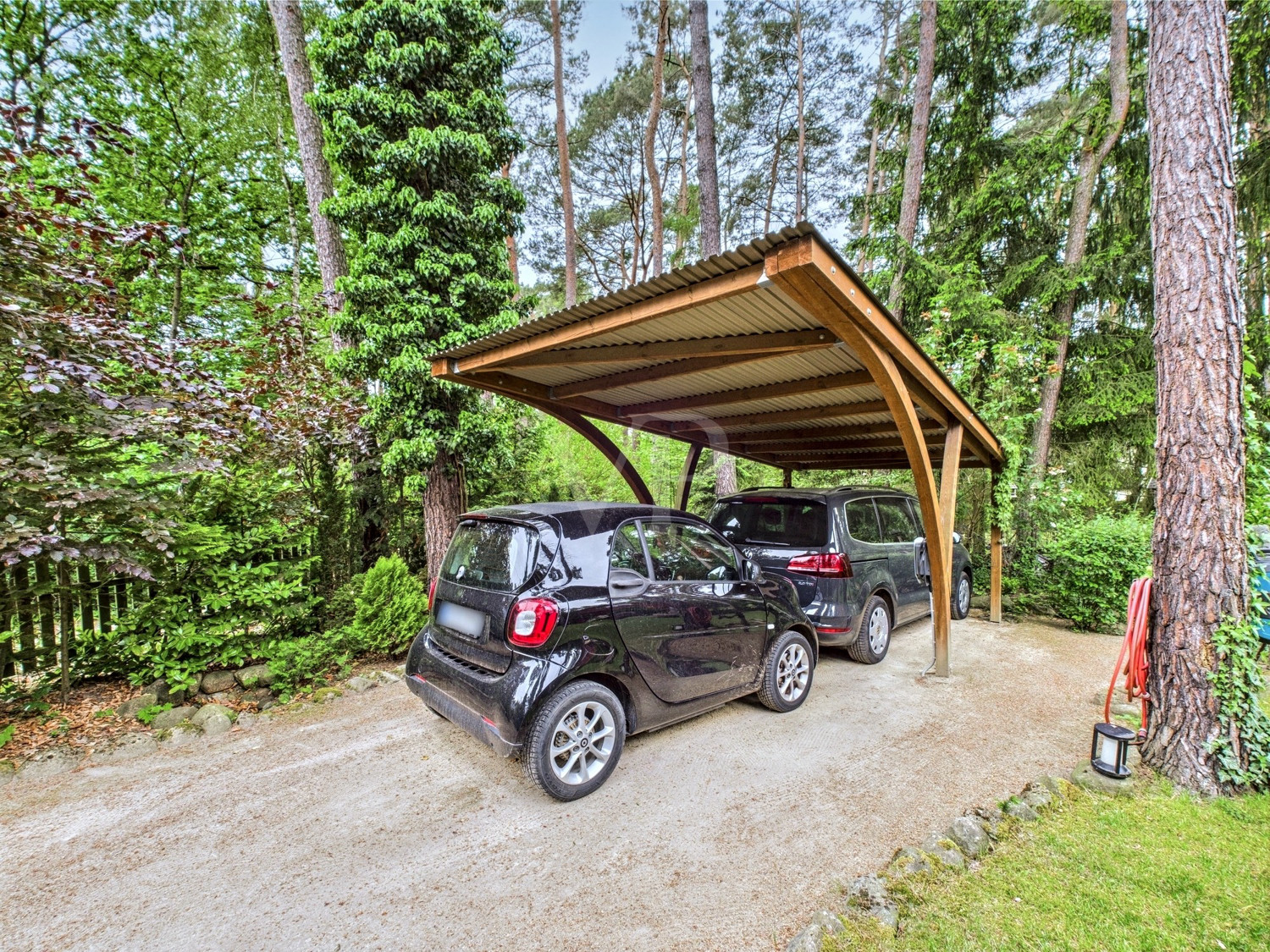 Carport mit Wallbox