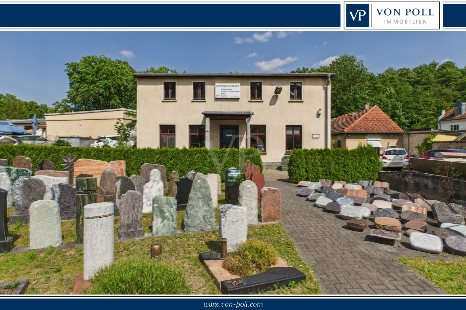 grundstücksansicht mit alten Bestandsgebäude