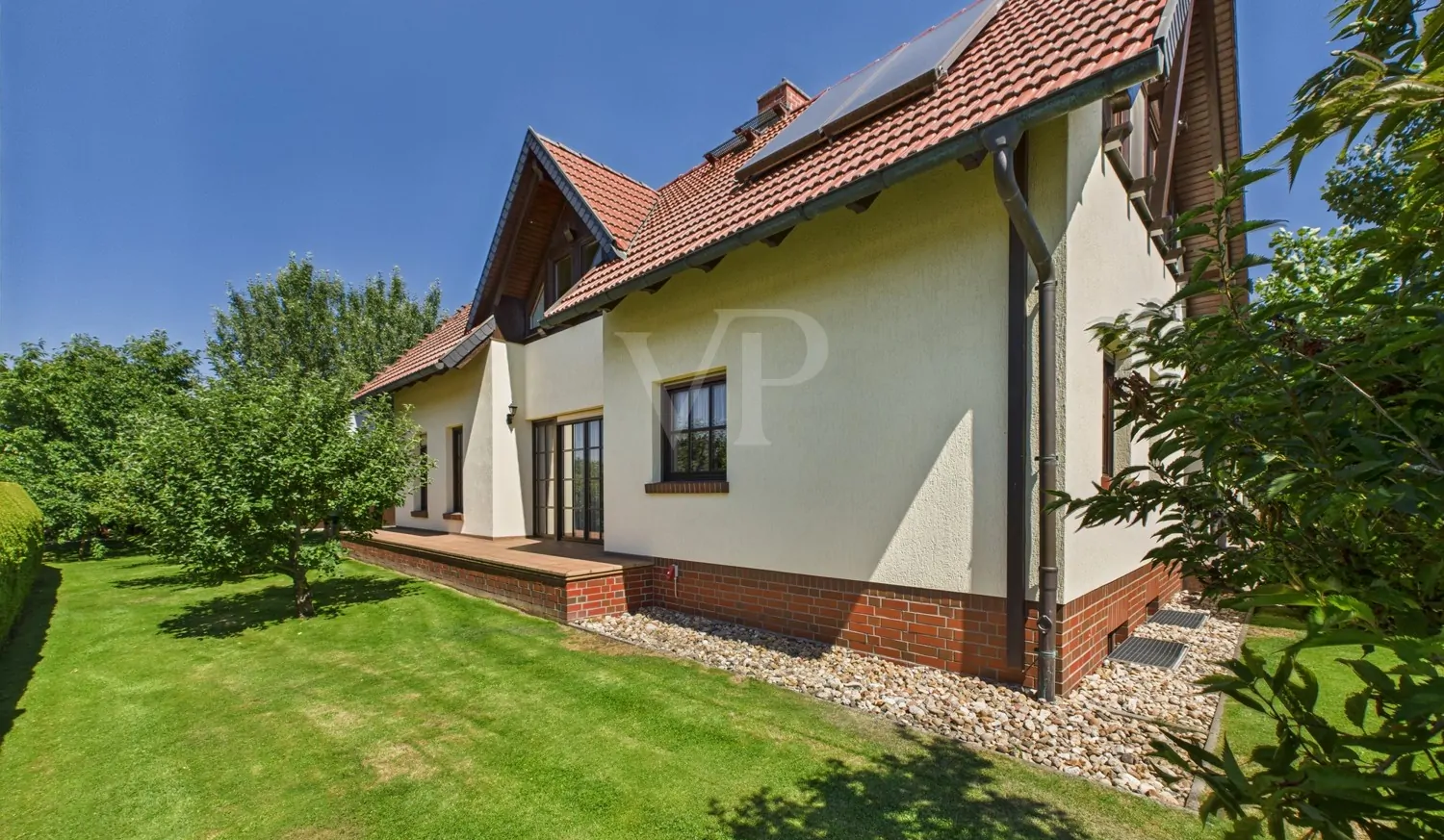 Blick auf den Südgiebel des Hauses