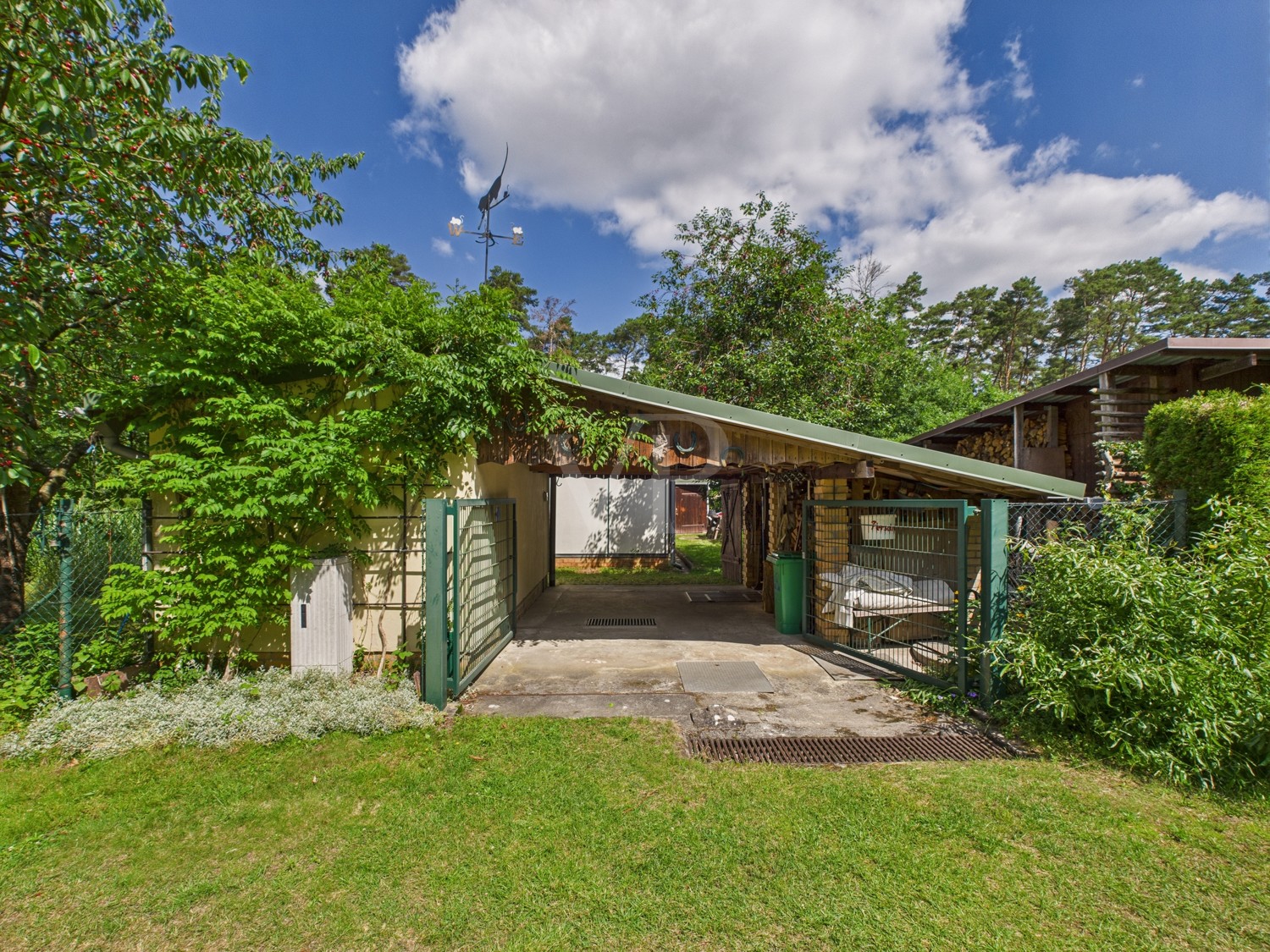Carport